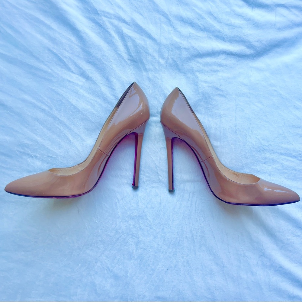 Christian Louboutin Red Sole Pumps